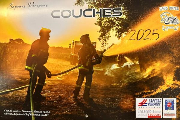 Distribution Calendrier des sapeurs pompiers de Couches